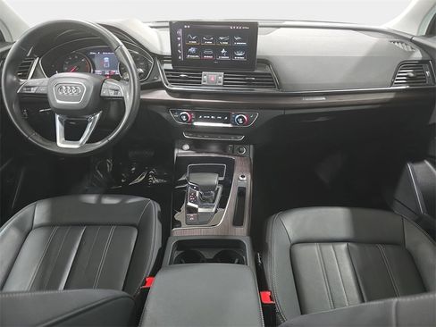Used 2023 Audi Q5 2.0T Premium w/ Convenience Package image 10