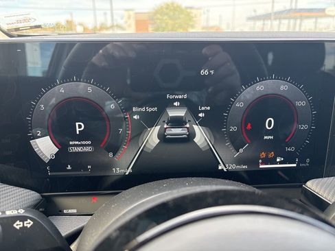 New 2025 Nissan Kicks SR AWD/4WD image 19