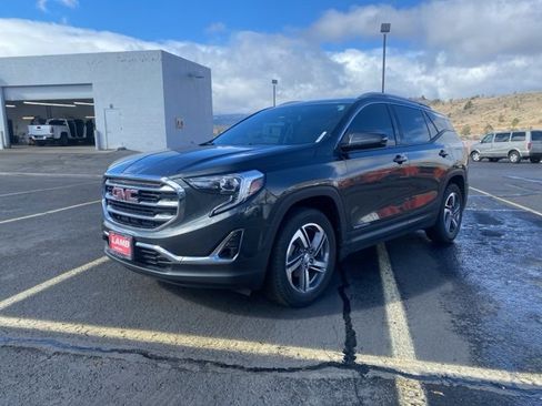 Used 2019 GMC Terrain SLT w/ Infotainment Package II image 3