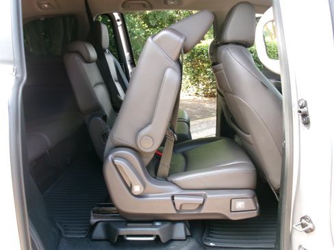 Used 2023 Honda Odyssey Touring image 34