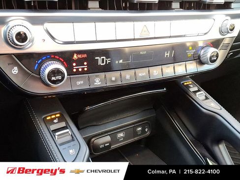 Used 2024 Kia Telluride SX Prestige w/ Towing Package image 27