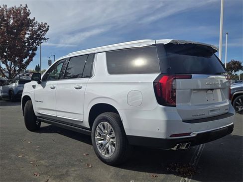 New 2026 GMC Yukon XL Denali w/ Sun & Power Step Package image 6