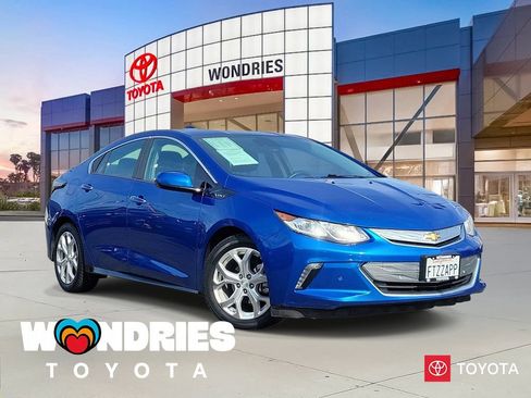 Used 2017 Chevrolet Volt Premier w/ Driver Confidence II Package FWD image 1