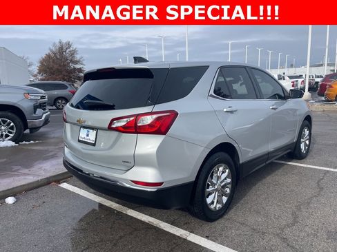 Used 2020 Chevrolet Equinox LT image 3