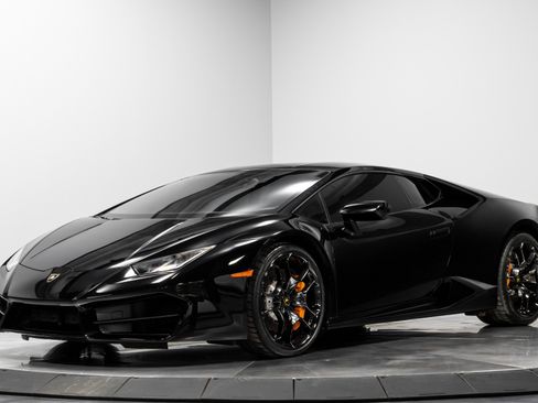 Used 2017 Lamborghini Huracan LP 580-2 image 2