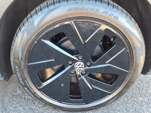 New 2026 Volkswagen ID.4 Pro S image 6