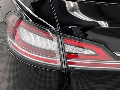 Used 2022 Lincoln Nautilus Reserve AWD/4WD image 35