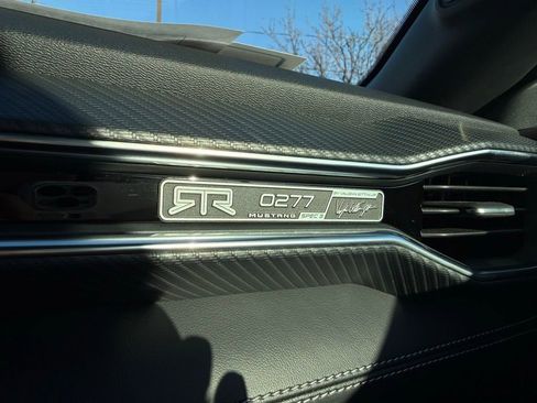 Used 2024 Ford Mustang GT Premium w/ GT Performance Package image 35