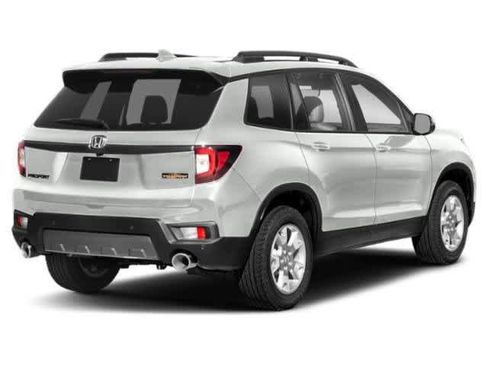 Certified 2023 Honda Passport TrailSport image 2