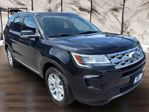 Used 2019 Ford Explorer XLT w/ Equipment Group 202A AWD/4WD image 1