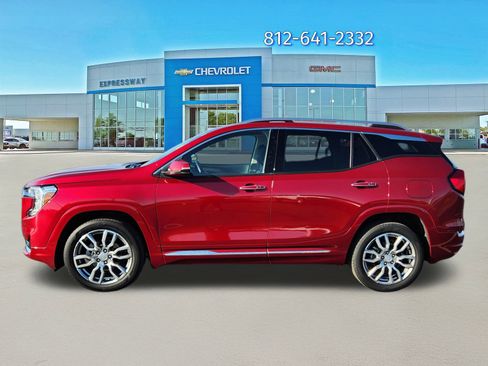 Used 2023 GMC Terrain Denali w/ LPO, Cargo Package image 4