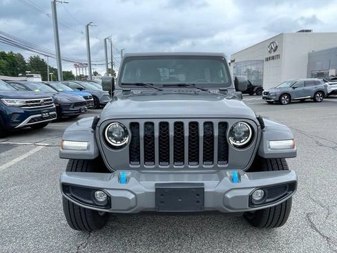 Used 2023 Jeep Wrangler Unlimited Sahara AWD/4WD image 2