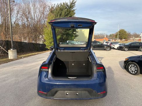 Used 2025 Toyota Prius LE image 29