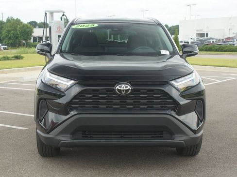 Used 2025 Toyota RAV4 XLE w/ Weather Package AWD/4WD image 25