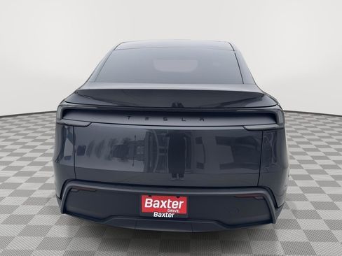 Used 2026 Tesla Model Y Long Range image 10