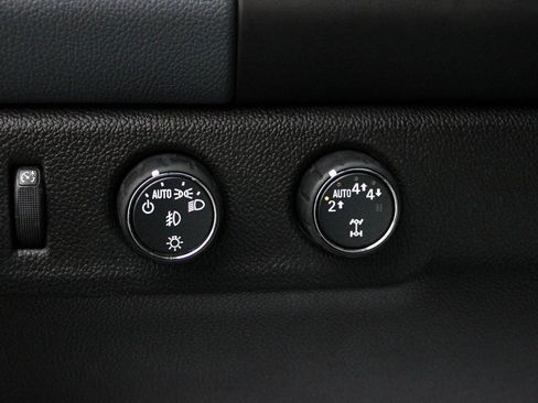 Used 2019 Chevrolet Colorado Z71 image 43