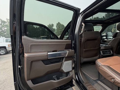 Used 2024 Ford F350 King Ranch w/ Chrome Package AWD/4WD image 65