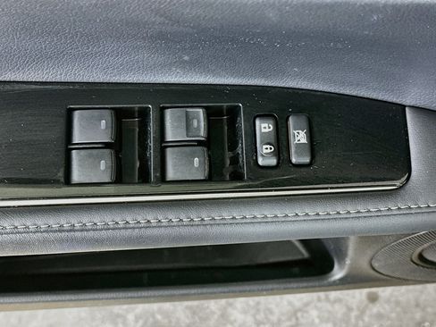 Used 2016 Lexus ES 350 w/ Luxury Package w/Wood Trim FWD image 15