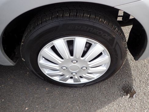 Used 2010 Chevrolet Aveo LT image 20