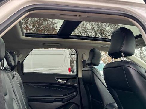 Certified 2022 Ford Edge Titanium image 13