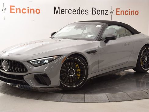 New 2026 Mercedes-Benz SL 63 AMG 4MATIC image 2