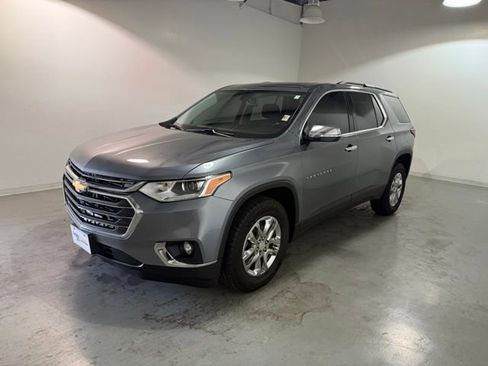 Used 2019 Chevrolet Traverse LT image 3