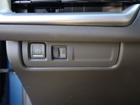 Used 2024 Cadillac XT4 Sport image 14