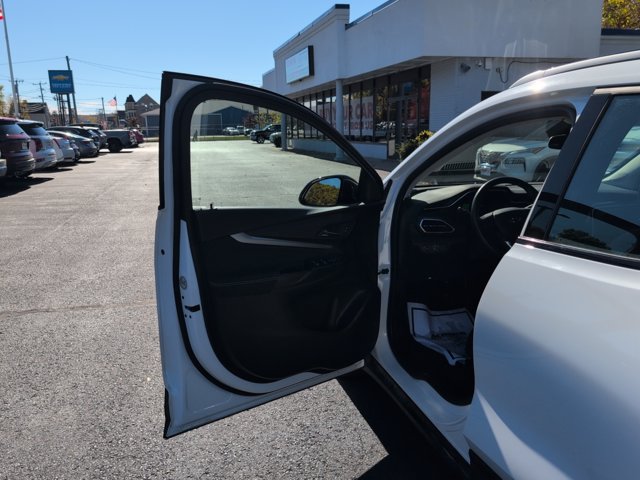 Used 2023 Chevrolet Bolt EUV LT w/ Comfort Package FWD image 26