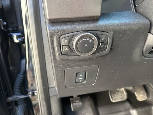 Used 2017 Ford F150 XLT w/ Equipment Group 302A Luxury image 20