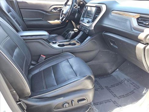 Used 2019 GMC Acadia Denali w/ Technology Package FWD image 28