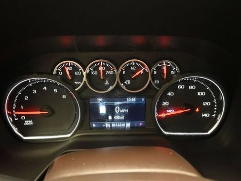 Used 2021 Chevrolet Suburban LT w/ Rear Media and Nav Package AWD/4WD image 5