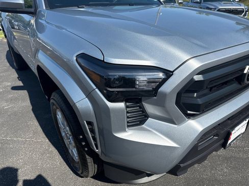 Used 2026 Toyota Tacoma SR5 AWD/4WD image 29
