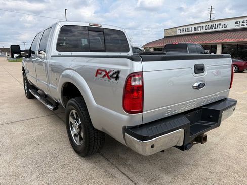 Used 2015 Ford F250 Lariat w/ Lariat Interior Package image 5