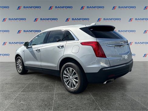 Used 2018 Cadillac XT5 Luxury image 3