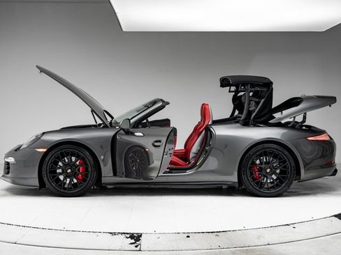Certified 2015 Porsche 911 Carrera GTS RWD image 4