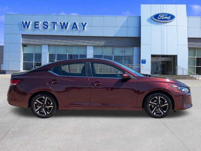 Used 2024 Nissan Sentra SV FWD image 2