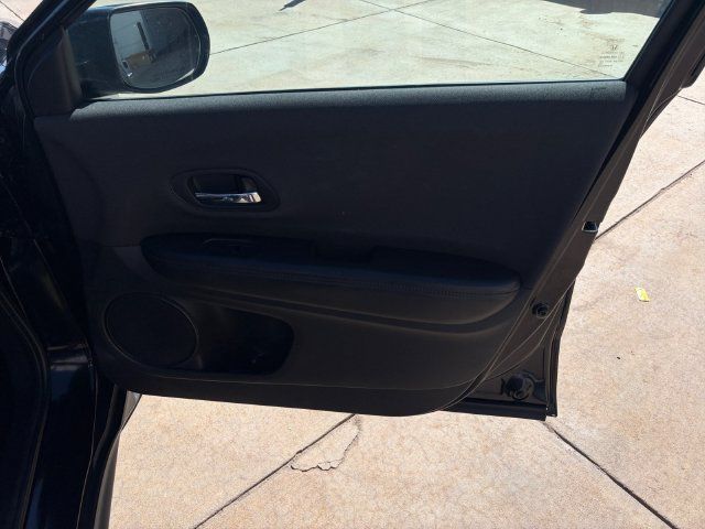 Used 2021 Honda HR-V LX image 22