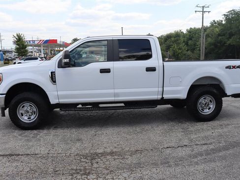 Used 2022 Ford F250 XL w/ Power Equipment Group AWD/4WD image 4