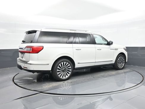 Used 2021 Lincoln Navigator L Reserve w/ Luxury Package image 9