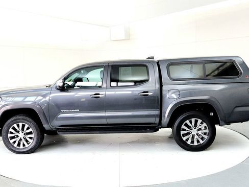Certified 2021 Toyota Tacoma Limited AWD/4WD image 3