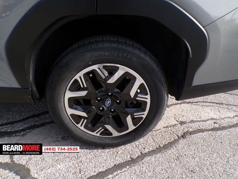 Used 2025 Subaru Forester Premium image 16