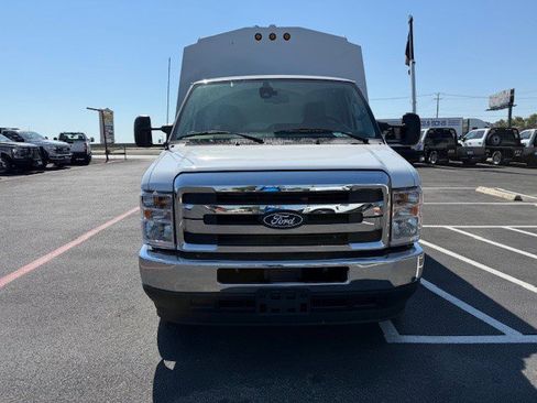 New 2026 Ford E-350 and Econoline 350 Super Duty w/ Power Equipment Group image 3