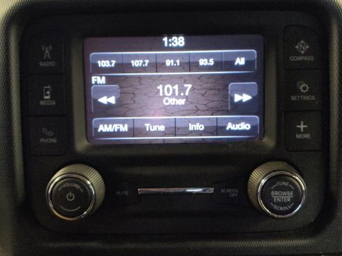 Used 2018 Jeep Wrangler Unlimited Sport S AWD/4WD image 25