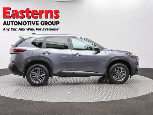 Used 2023 Nissan Rogue S AWD/4WD image 4