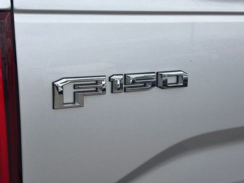 Used 2015 Ford F150 Lariat w/ Equipment Group 501A Mid AWD/4WD image 22