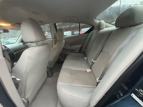 Used 2015 Nissan Versa SV image 11