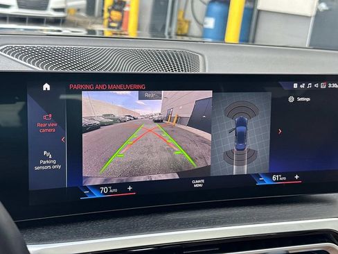 Used 2023 BMW i4 eDrive35 w/ Premium Package image 12