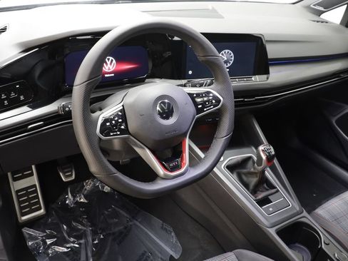 Used 2022 Volkswagen GTI SE FWD image 7