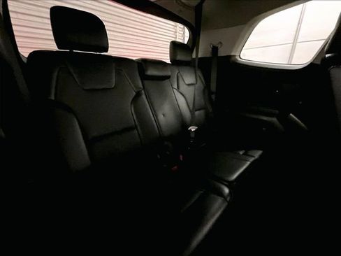 Used 2023 Kia Telluride EX w/ EX Captain's Chair Package AWD/4WD image 27