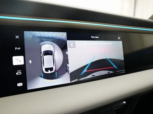 Used 2024 Porsche Macan 4 Electric image 27